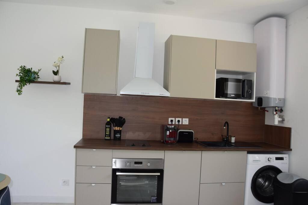 דירות Elegant T2 A Bron, Tramway A 2Min, Box Parking, 4Personnes מראה חיצוני תמונה